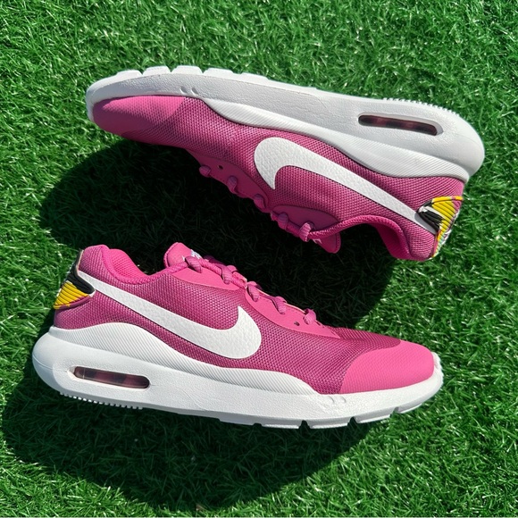 Nike Air Max Oketo Mc Cosmic Fuchsia / White - Picture 12 of 13